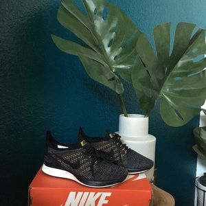 NWT NIKE AIR ZOOM MARIAH